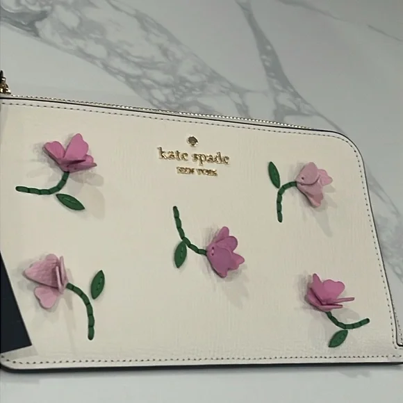 💕Cute.💐KATE SPADE WRISTLET. - Picture 5 of 16
